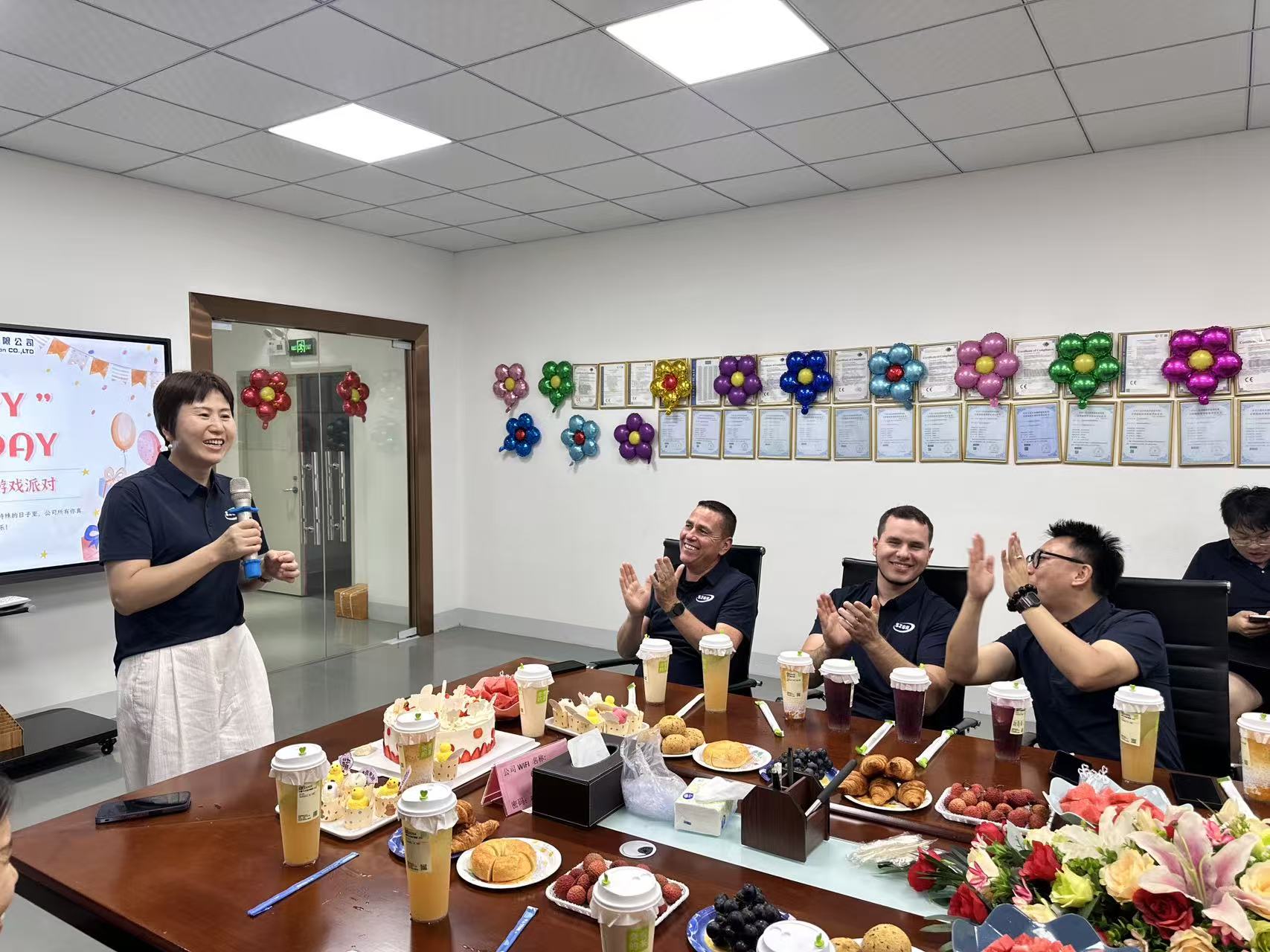 1751275206769511.jpg bfdaa68fd9a9e076444a1c24a3ecb3e.jpg